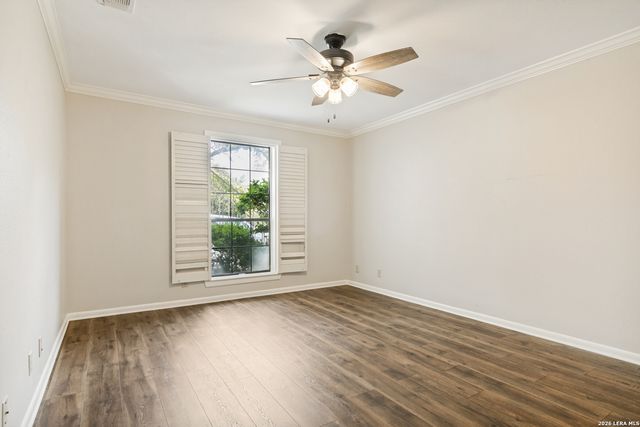 8415 Fredericksburg Rd Apt 106, San Antonio, TX 78229