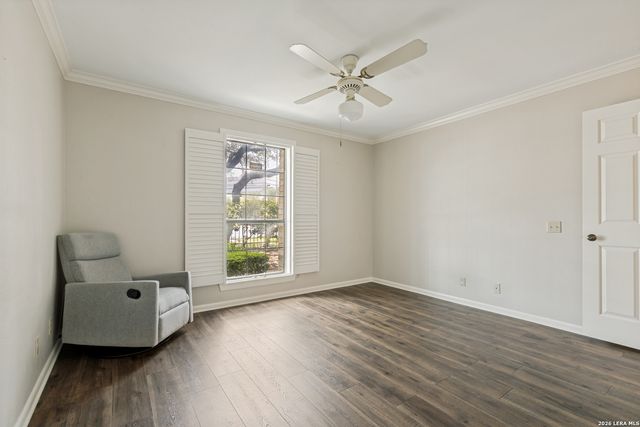 8415 Fredericksburg Rd Apt 106, San Antonio, TX 78229