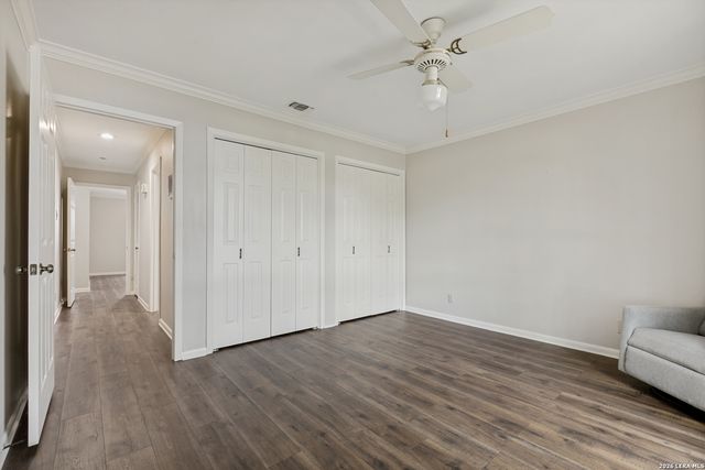 8415 Fredericksburg Rd Apt 106, San Antonio, TX 78229