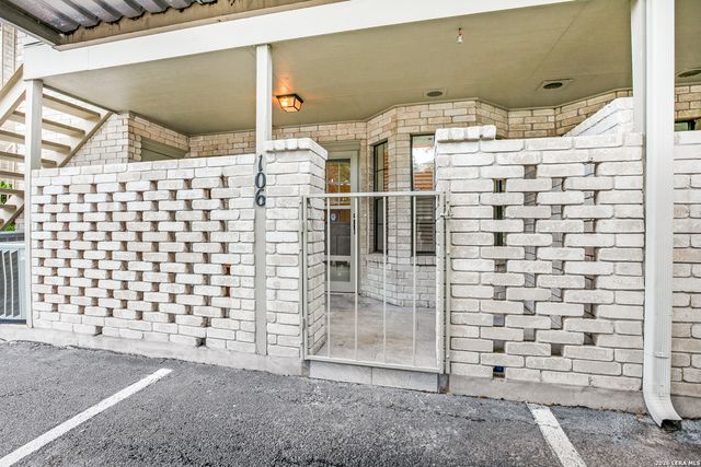 8415 Fredericksburg Rd Apt 106, San Antonio, TX 78229
