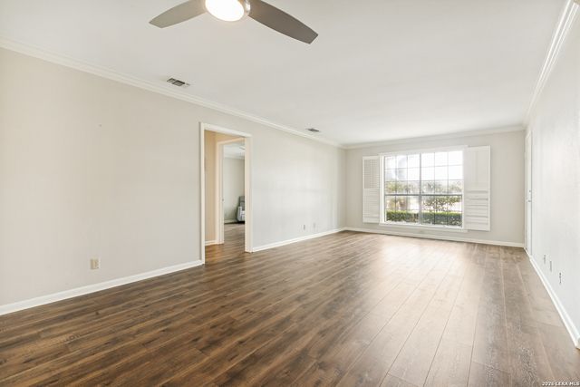 8415 Fredericksburg Rd Apt 106, San Antonio, TX 78229