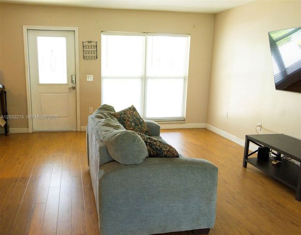 9880 NW 24th Place, Sunrise, FL 33322