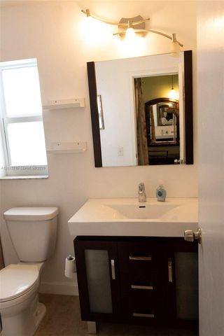 9880 NW 24th Place, Sunrise, FL 33322