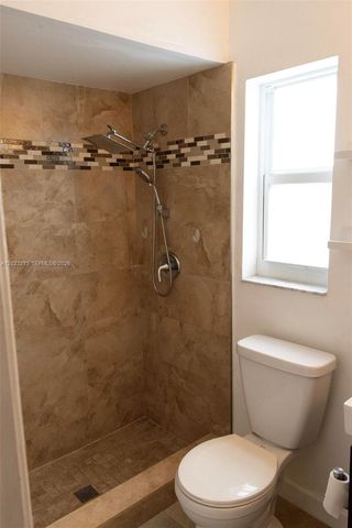 9880 NW 24th Place, Sunrise, FL 33322