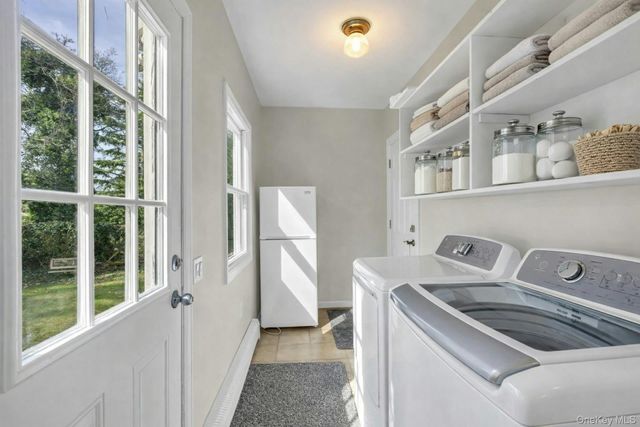 76 Maple Street, Blue Point, NY 11715