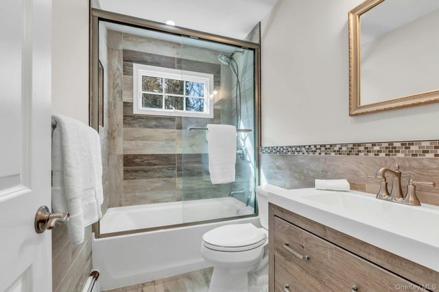 76 Maple Street, Blue Point, NY 11715