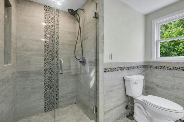 76 Maple Street, Blue Point, NY 11715