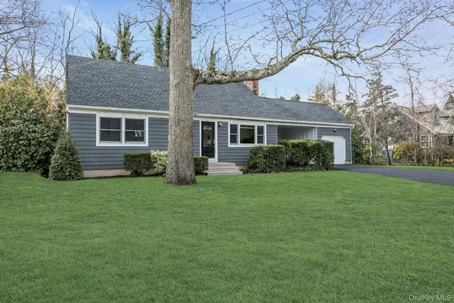 76 Maple Street, Blue Point, NY 11715