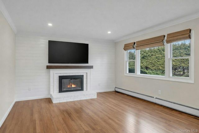 76 Maple Street, Blue Point, NY 11715