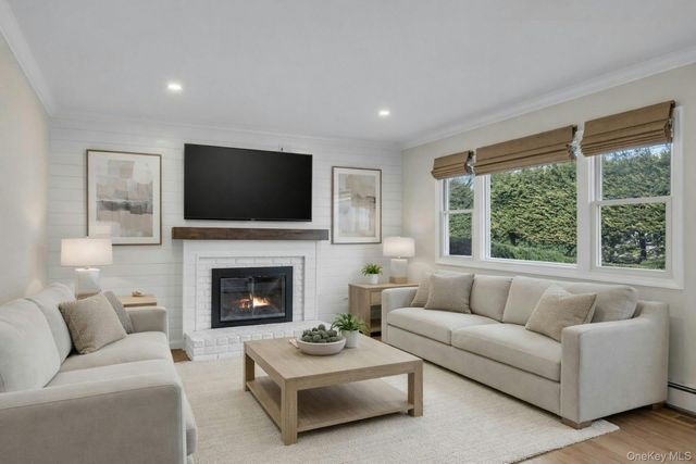 76 Maple Street, Blue Point, NY 11715