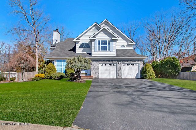 2059 Nakiska Court, Toms River, NJ 08755