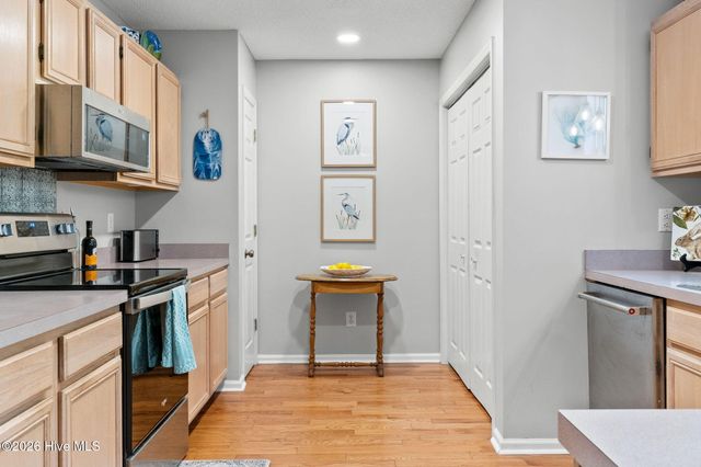 128 NE 36th Street, Oak Island, NC 28465