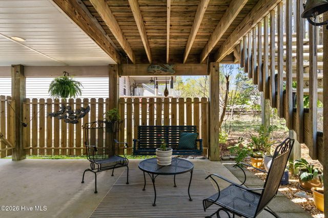 128 NE 36th Street, Oak Island, NC 28465