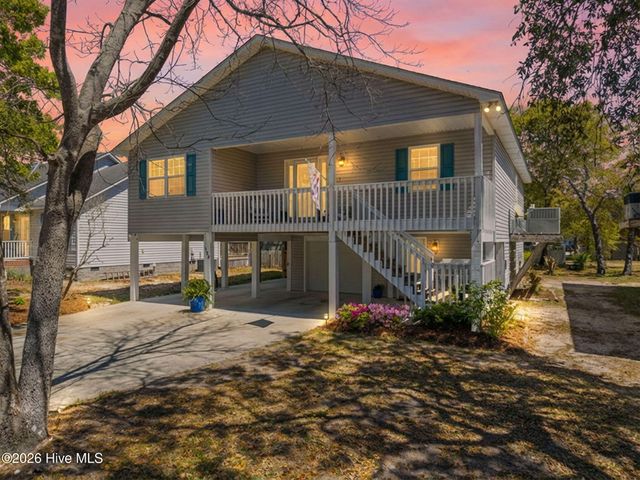 128 NE 36th Street, Oak Island, NC 28465