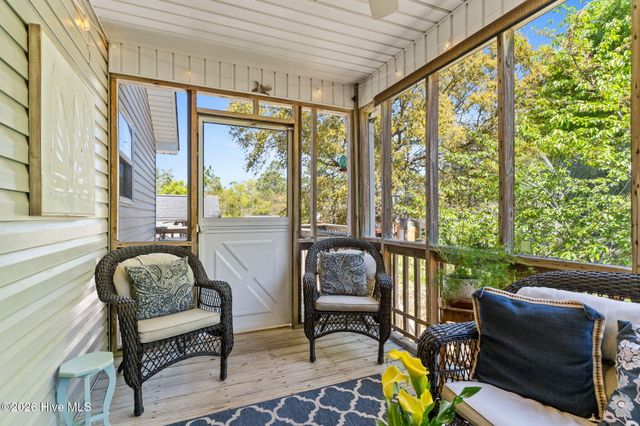 128 NE 36th Street, Oak Island, NC 28465