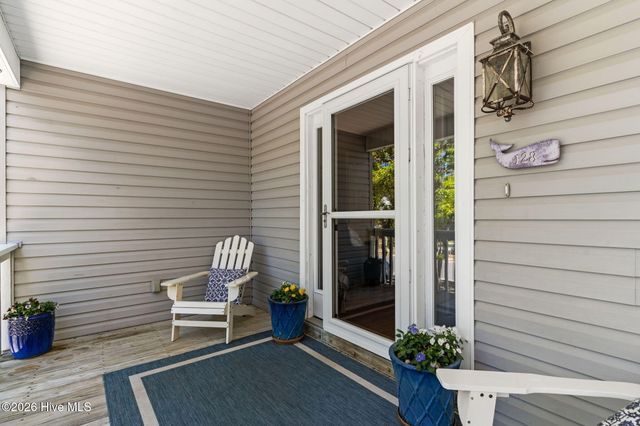 128 NE 36th Street, Oak Island, NC 28465