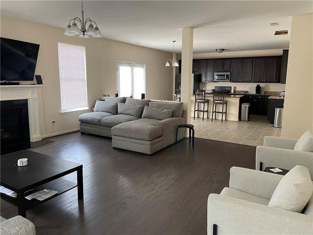 408 Terrywood DR, Suffolk, VA 23434