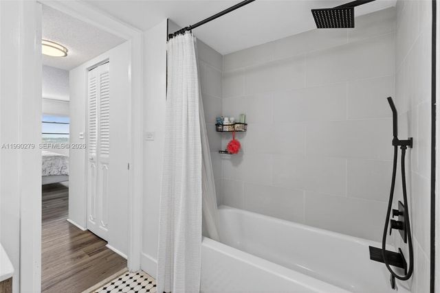 2150 Sans Souci Blvd A1007, North Miami, FL 33181