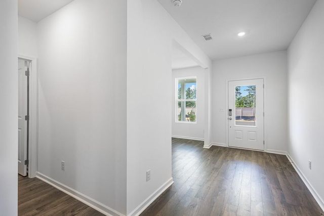 205 Groveton Court, Euharlee, GA 30145