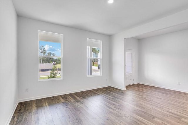 205 Groveton Court, Euharlee, GA 30145