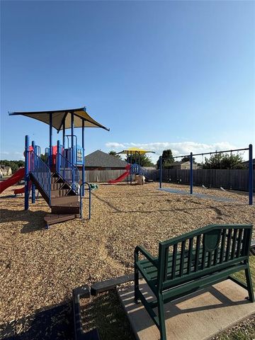 530 Stoneridge Drive, Moore, OK 73160