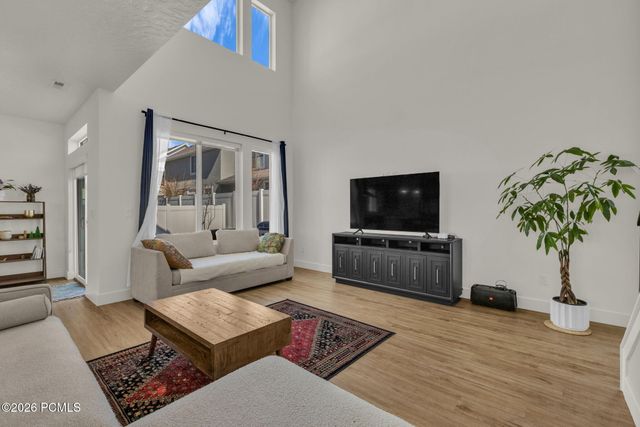 331 S 680 W, Centerville, UT 84014