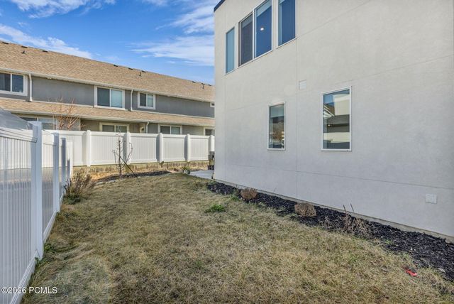 331 S 680 W, Centerville, UT 84014