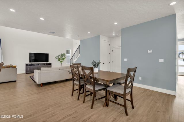 331 S 680 W, Centerville, UT 84014