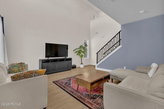 331 S 680 W, Centerville, UT 84014