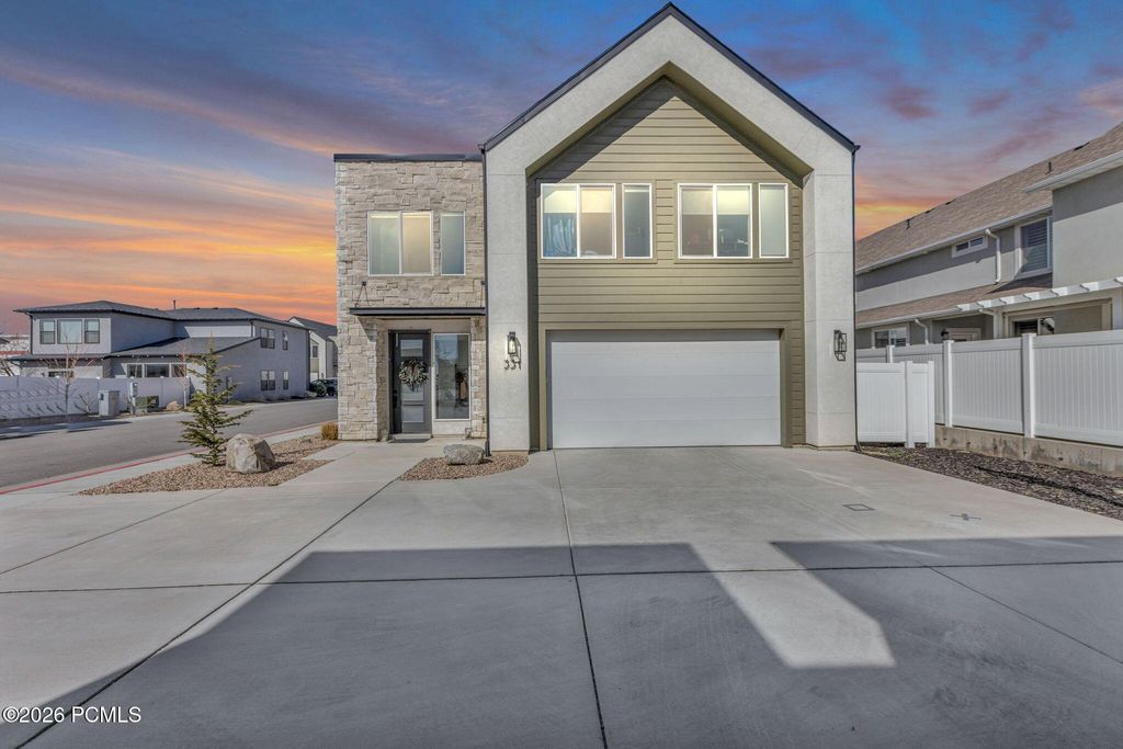 331 S 680 W, Centerville, UT 84014