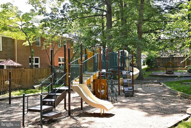 2323 HARLEYFORD CT, Reston, VA 20191