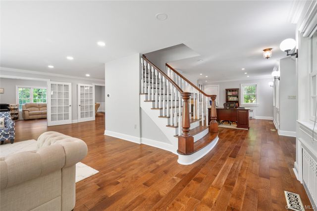 22 Crane Road, Scarsdale, NY 10583