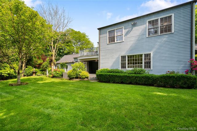 22 Crane Road, Scarsdale, NY 10583