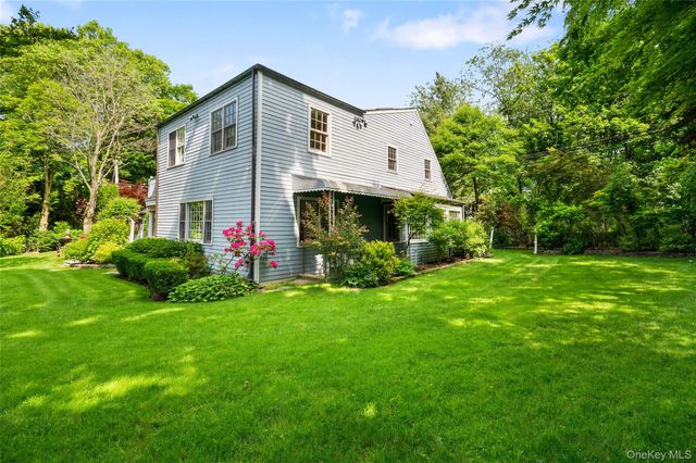 22 Crane Road, Scarsdale, NY 10583