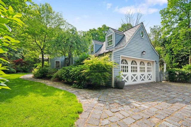 22 Crane Road, Scarsdale, NY 10583