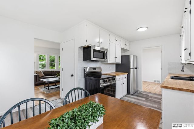 5329 N 47th Street, Omaha, NE 68104