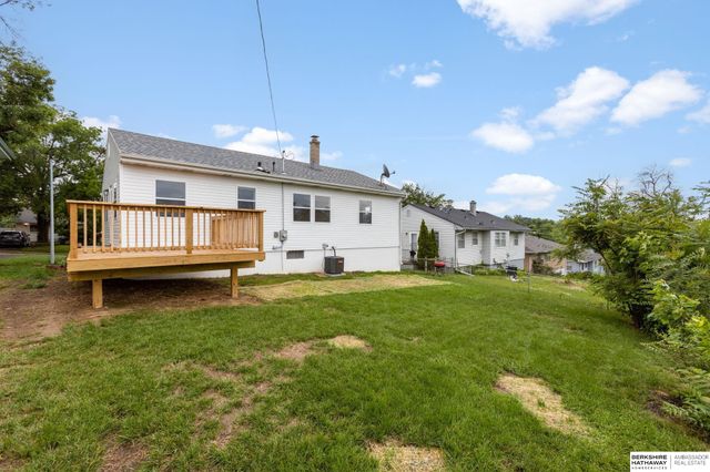 5329 N 47th Street, Omaha, NE 68104