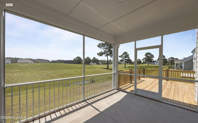 319 Taylorwood Drive, Beaufort, NC 28516