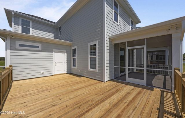 319 Taylorwood Drive, Beaufort, NC 28516