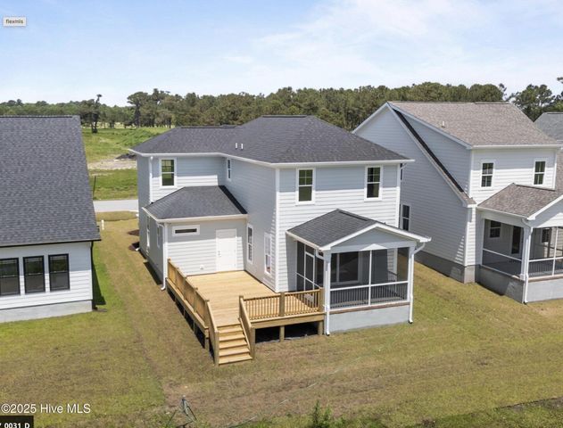 319 Taylorwood Drive, Beaufort, NC 28516
