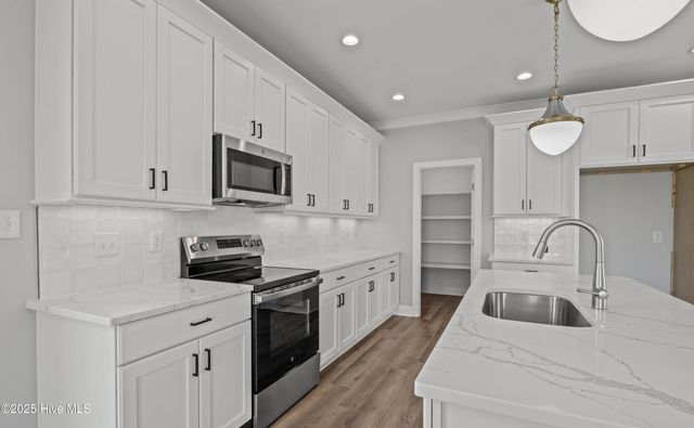 319 Taylorwood Drive, Beaufort, NC 28516