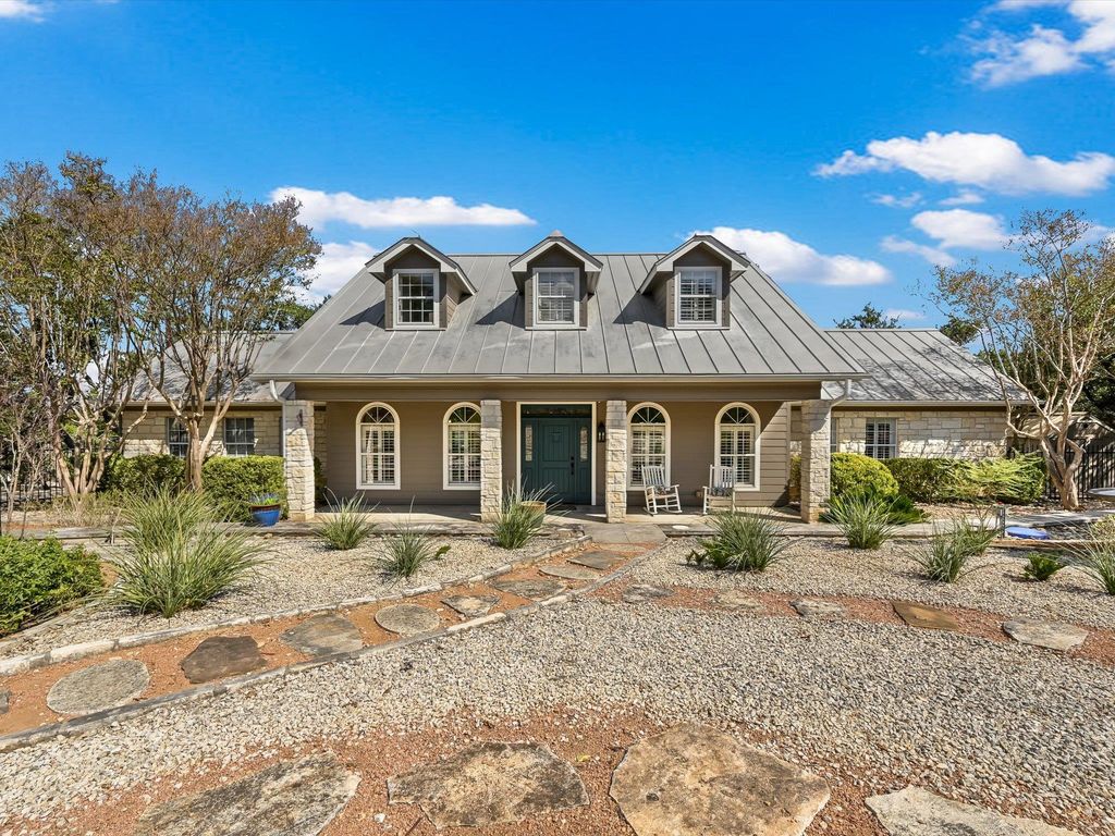 20 Meridian DR, Wimberley, TX 78676