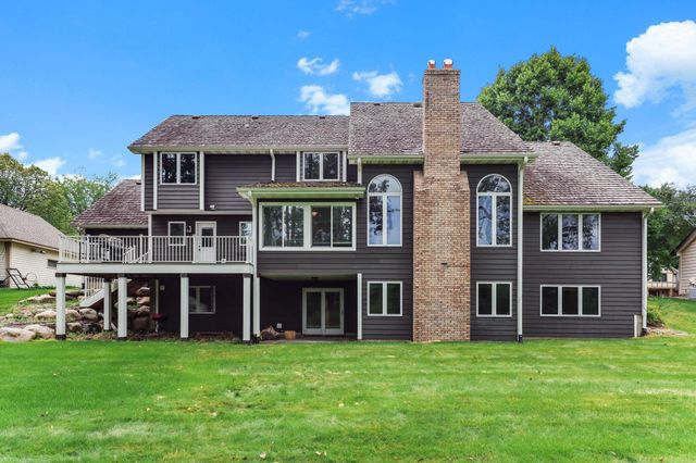 5968 Scenic Place, Shoreview, MN 55126