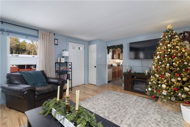 9 Sherwood Valley Lane, Coventry, RI 02816