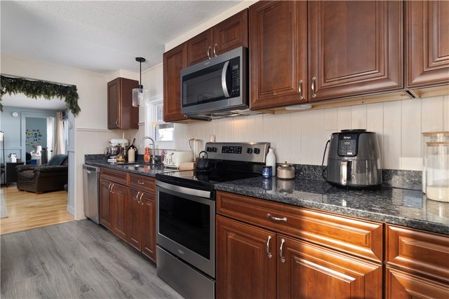 9 Sherwood Valley Lane, Coventry, RI 02816