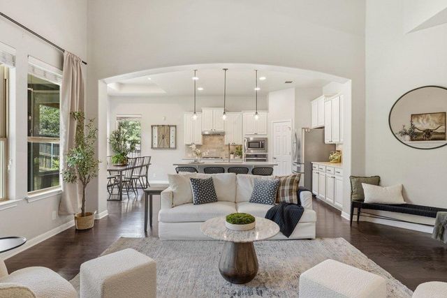 5433 Texas Bluebell DR, Spicewood, TX 78669