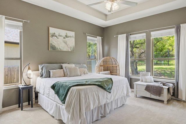 5433 Texas Bluebell DR, Spicewood, TX 78669