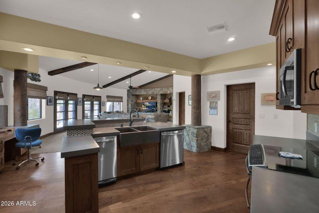 31055 N 56TH Street, Cave Creek, AZ 85331