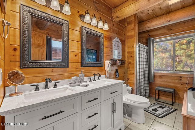 1347 Zachary Thomas Lane, Sevierville, TN 37876