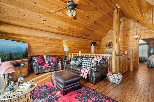 1347 Zachary Thomas Lane, Sevierville, TN 37876